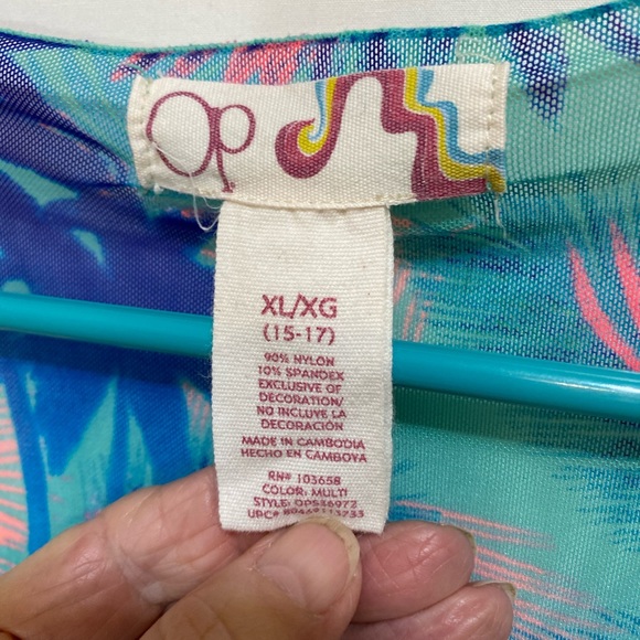 Ocean Pacific beach cover up - Picture 3 of 5